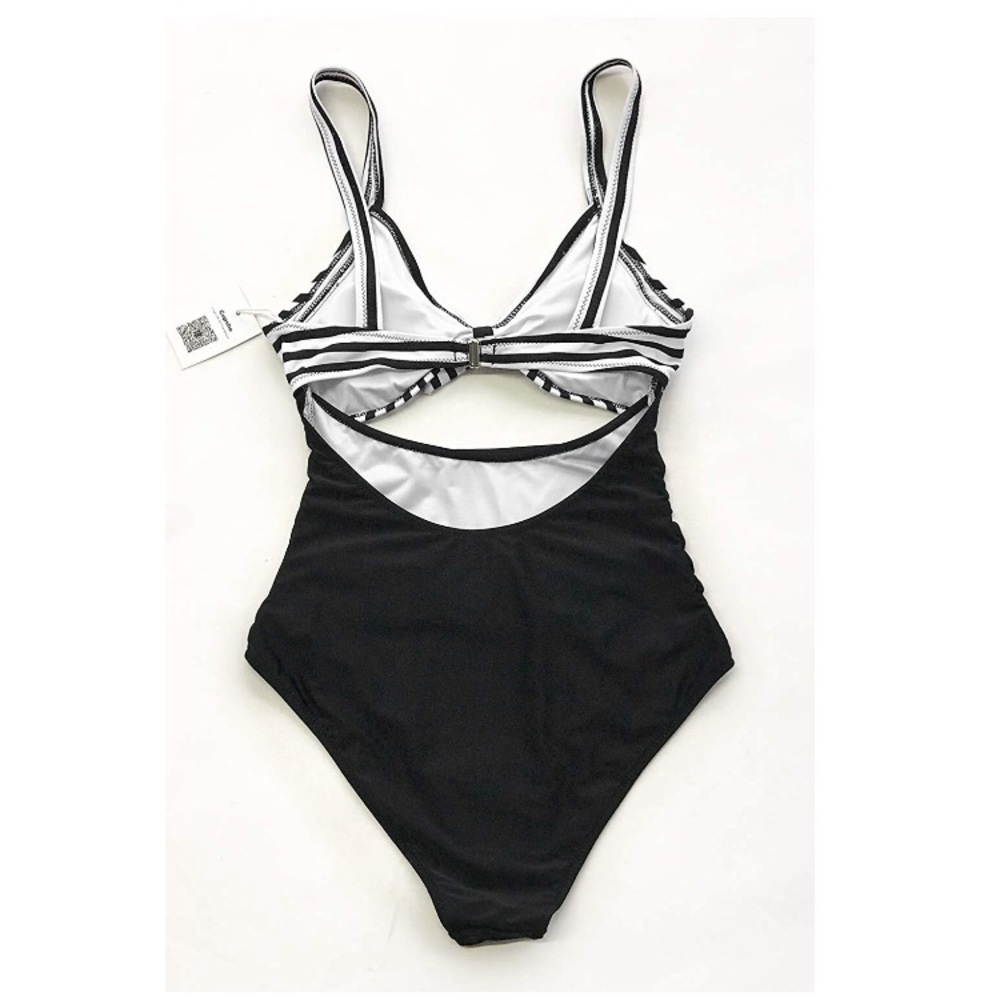 Cupshe One Piece Bathing Suit - Picture 2 of 8